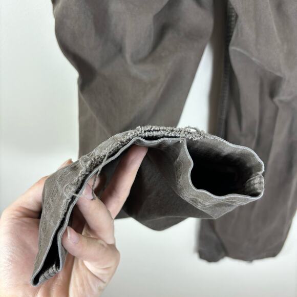 Duluth Trading Co gorpcore hiking pants womens size 14 utility - Picture 3 of 10